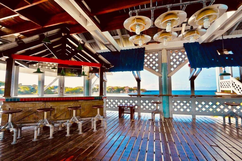 The Dock Resort Over Water Retreat West End Exterior photo